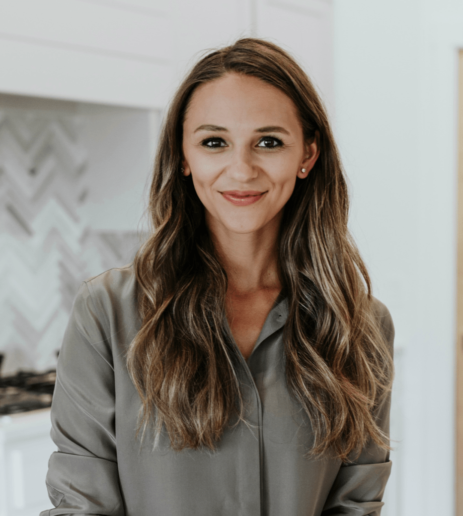 angie asche headshot